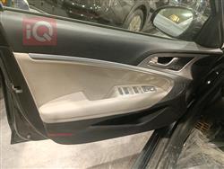 جنسس G70